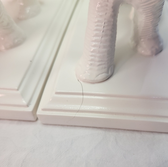 Torre & Tagus white elephant bookends - Picture 12 of 14